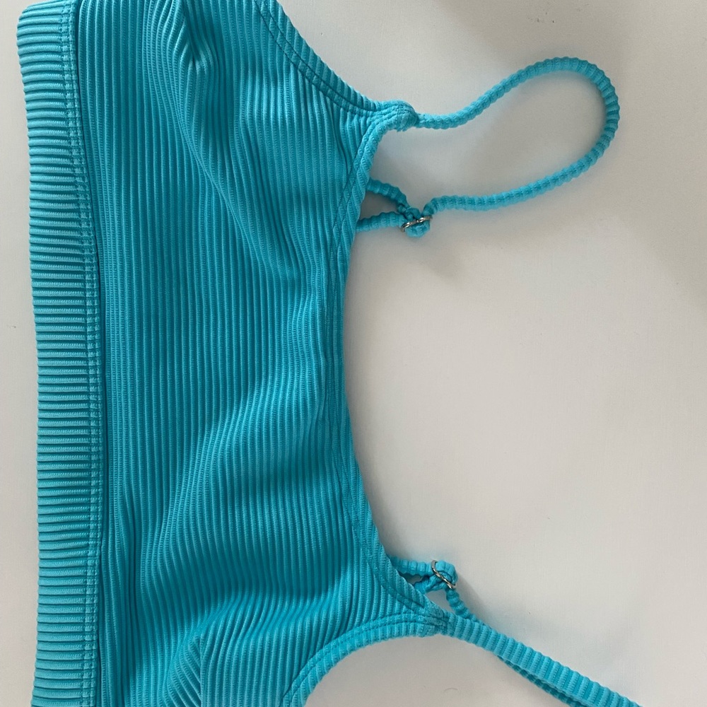 Aero bikin top XS never worn
